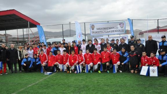 “Birlikte Güvenli Geleceğe Projesi” Kapsamında Düzenlenen Fair Play Futbol Turnuvası Final Maçı Yapıldı.