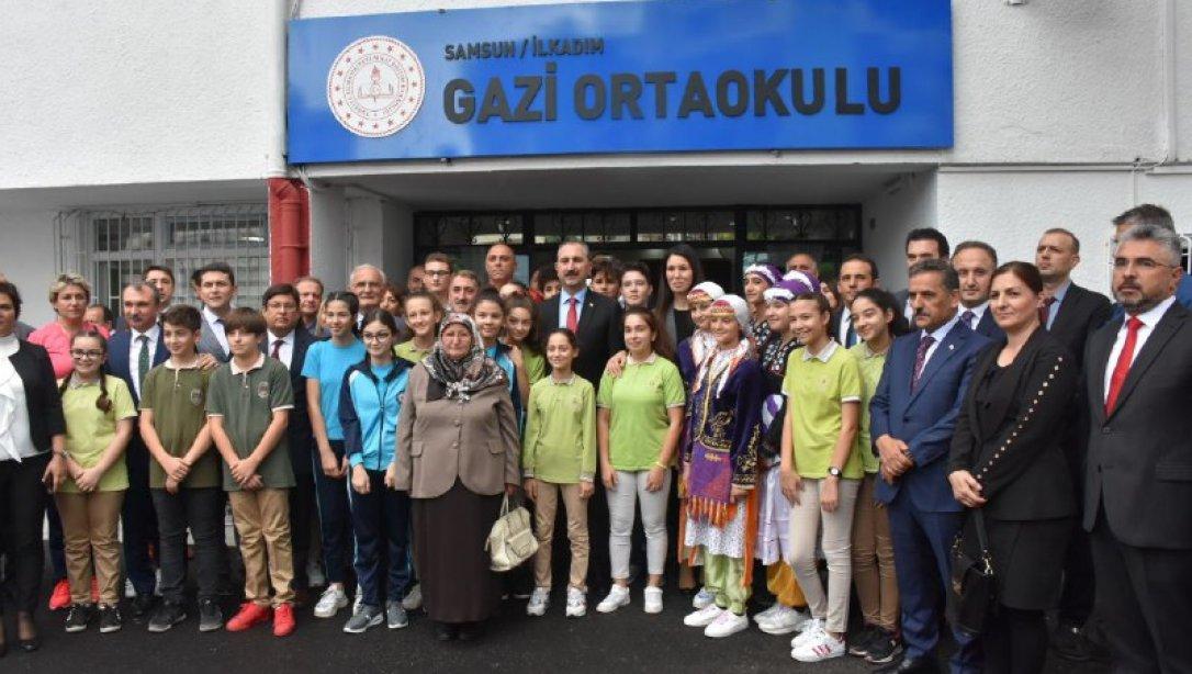 Adalet Bakanımız Abdülhamit GÜL, Şehit Savcı Murat UZUN Adına Bilişim Sınıfı Açtı