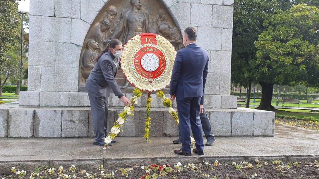 23 Nisan Ulusal Egemenlik ve Çocuk Bayramı'nın 100. Yıl Kutlamaları Atatürk Anıtı'na Çelenk Sunumuyla Başladı