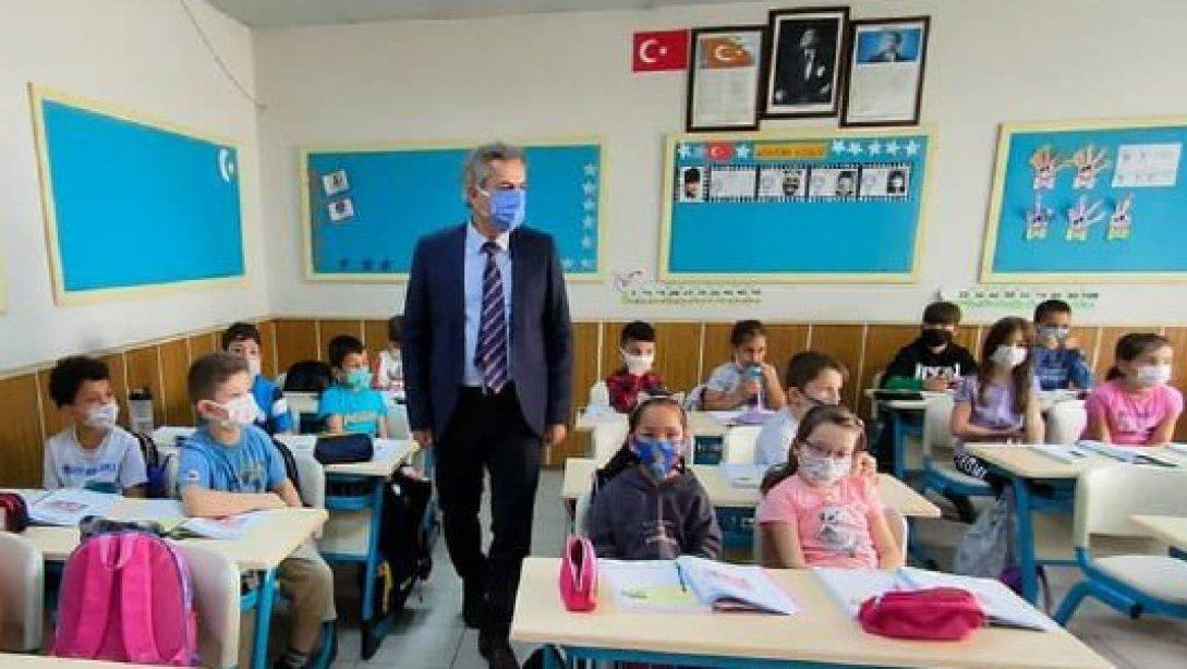 İl Milli Eğitim Müdürümüz Murat Yiğit, Çarşamba ilçesi Şehit Nuri Pamir İlkokulunu Ziyaret Etti