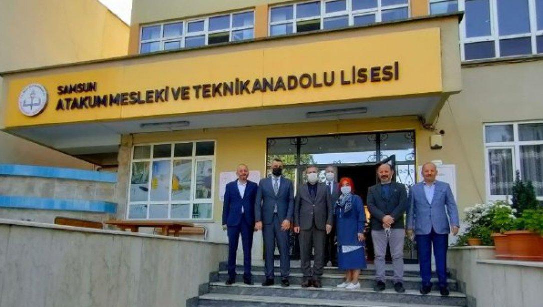 İl Milli Eğitim Müdürümüz Murat Yiğit, Atakum Mesleki ve Teknik Anadolu Lisesini ziyaret etti.