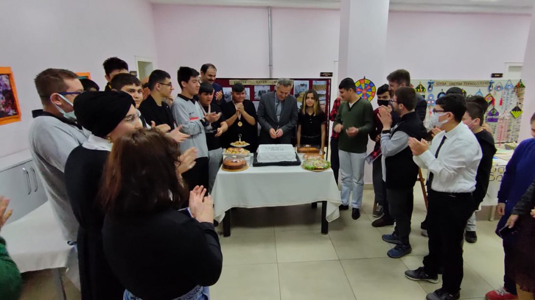 Canik Muhsin Yazıcıoğlu Özel Eğitim Meslek Okulunda Engelliler Haftası Kutlama Programı Düzenlendi.