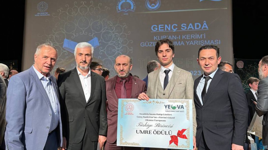 Öğrencimiz Emir Altun Genç Sada Kur'an-ı Kerim'i Güzel Okuma Yarışması'nda Türkiye 1. Oldu