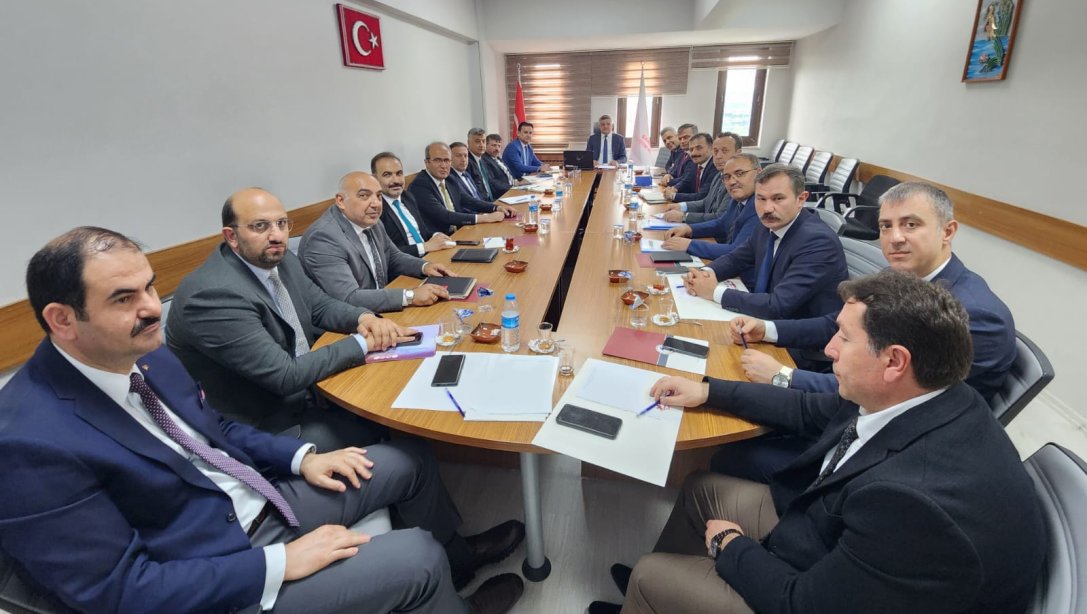 İlçe Millî Eğitim Müdürleri Toplantısı, İl Milli Eğitim Müdürümüz Dr. Murat Ağar'ın Başkanlığında Gerçekleştirildi