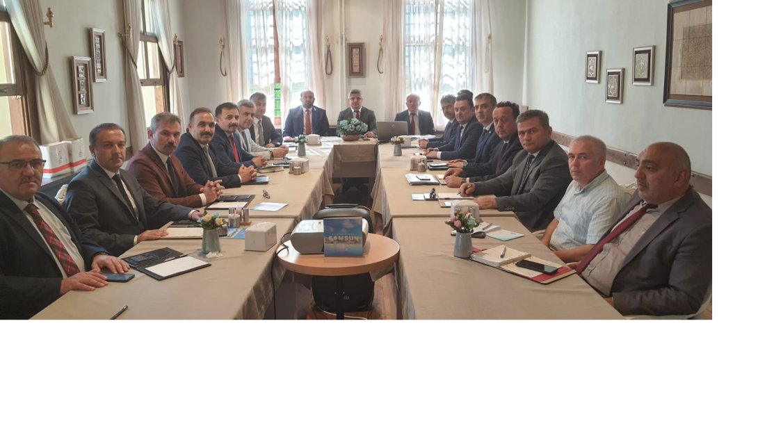 İl Milli Eğitim Müdürümüz Dr. Murat Ağar'ın Başkanlığında İlçe Millî Eğitim Müdürleri Toplantısı Gerçekleştirildi