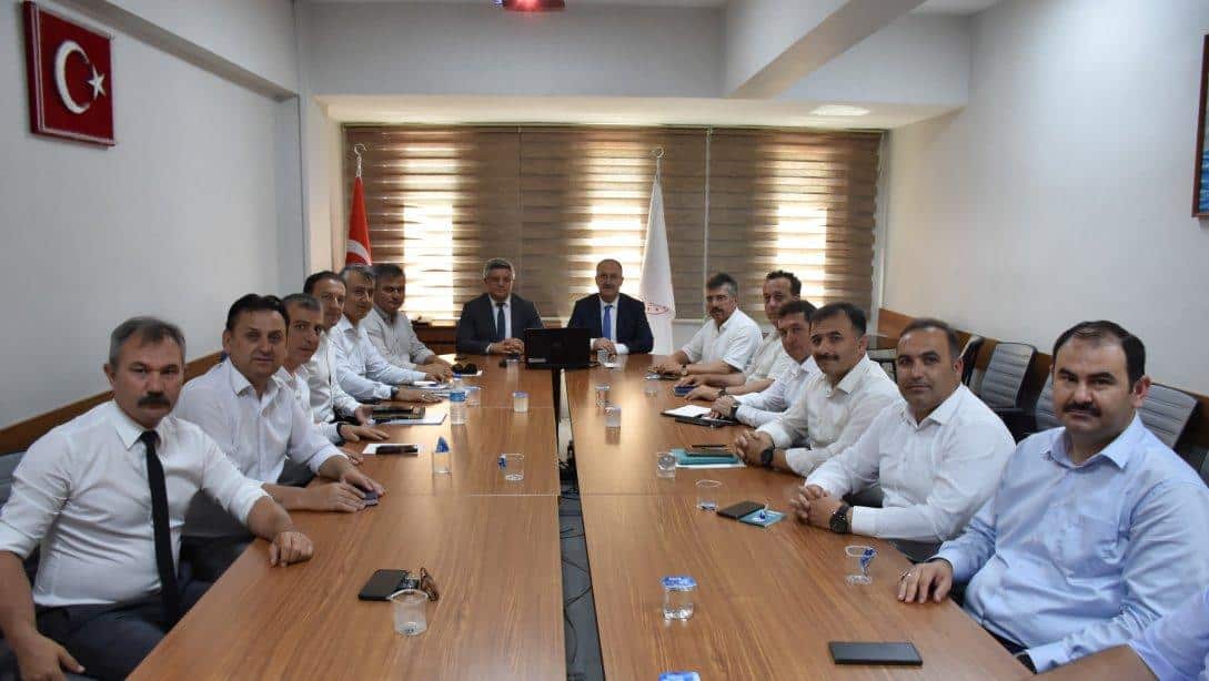 Daire Başkanımız Mehmet Yasin Eriş Başkanlığında Müfredat Tanıtım ve Değerlendirme Toplantısı Gerçekleştirildi