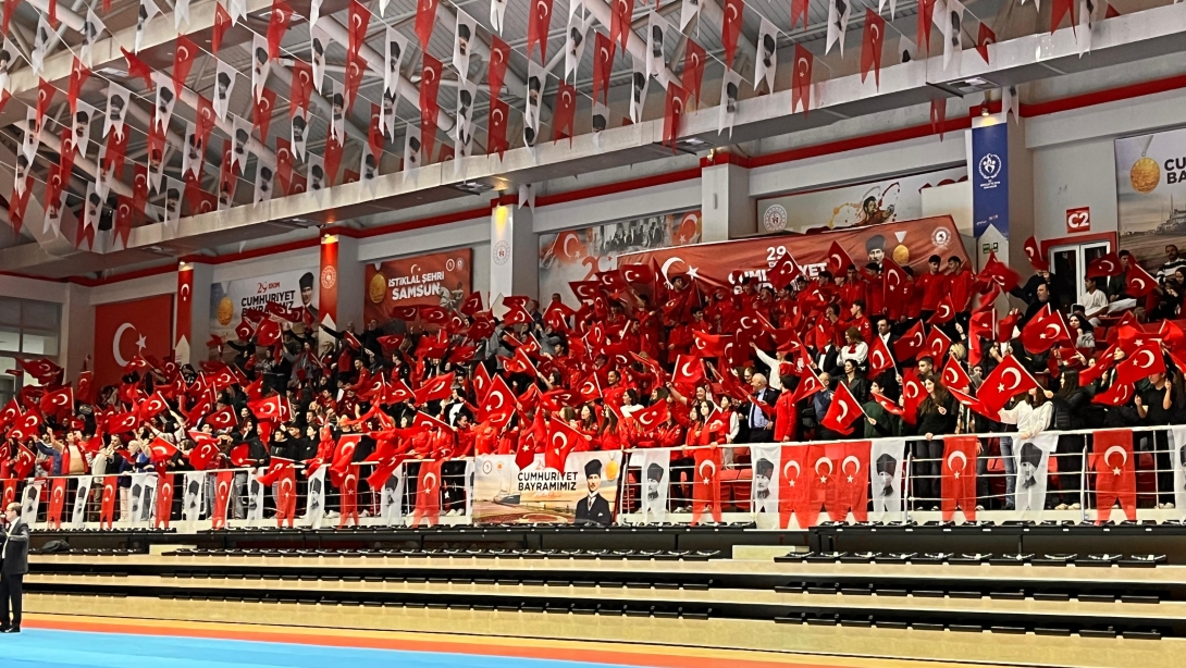 CUMHURİYET BAYRAMIMIZIN 102. YILI ÇOŞKUYLA KUTLANDI